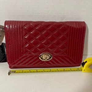 Faux patent leather clutch/shoulder bag. Maroon.